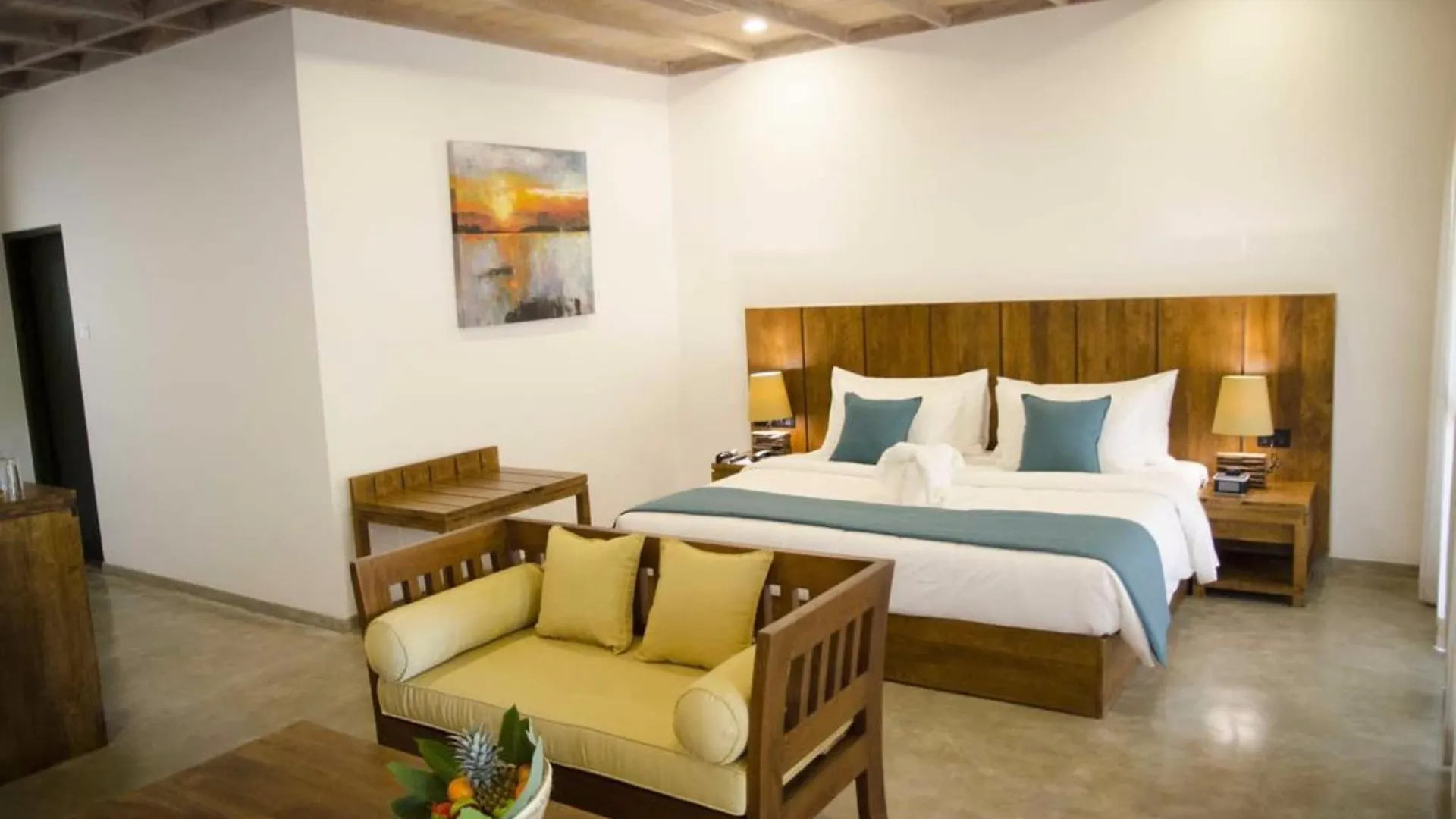 Regenta Arie Lagoon Negombo Hotel