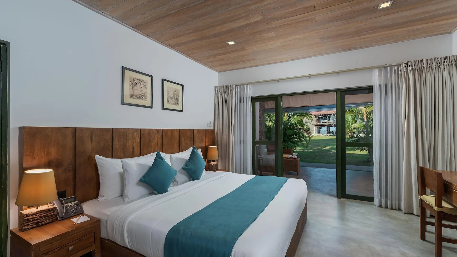 Hotel Regenta Arie Lagoon Negombo