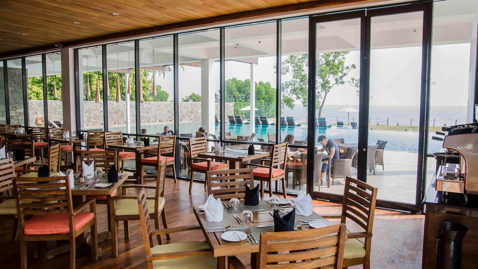 Regenta Arie Lagoon Negombo