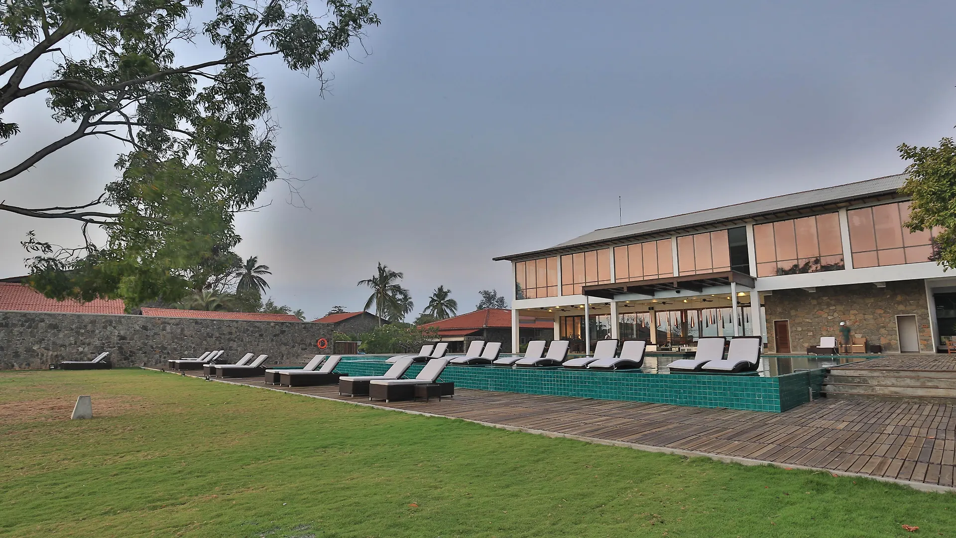 ***** Hotel Regenta Arie Lagoon Negombo Sri Lanka