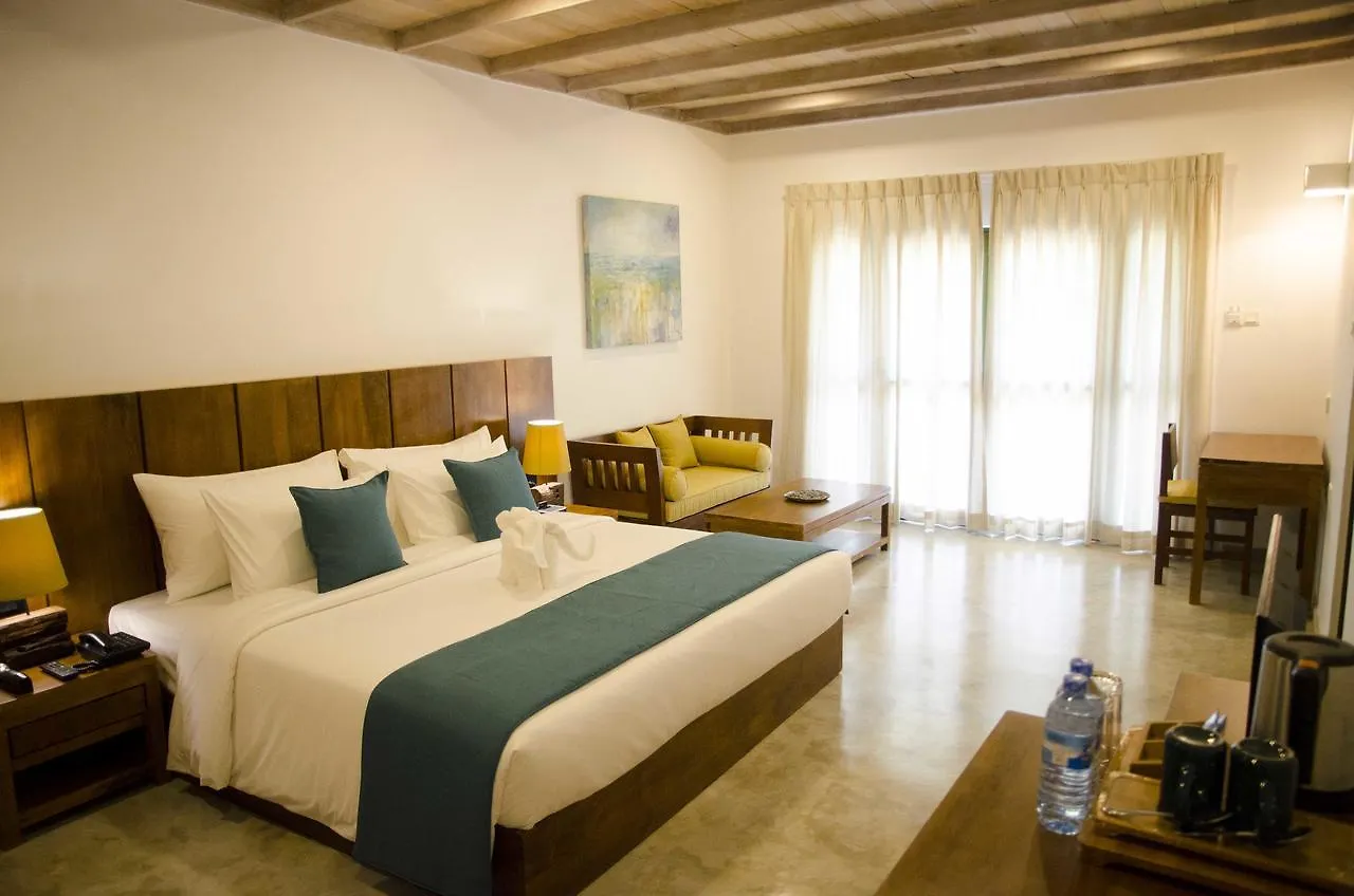 Hotel Regenta Arie Lagoon Negombo