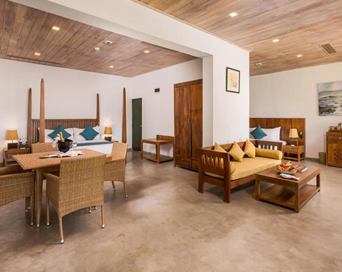 Regenta Arie Lagoon Negombo Hotel