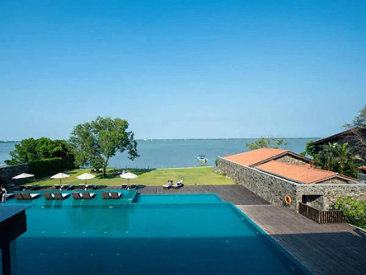 Regenta Arie Lagoon Negombo 5*,  Sri Lanka